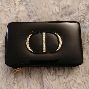 Dior Holiday Couture Collection Eyeshadow Palette: Glow & Smokey Contrast